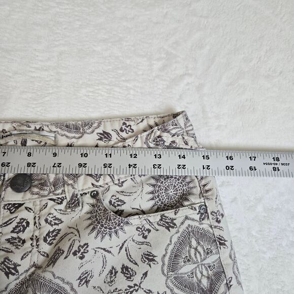 Free People Sundial Fun Print Jeans Womens size 26 0693 - Picture 7 of 11